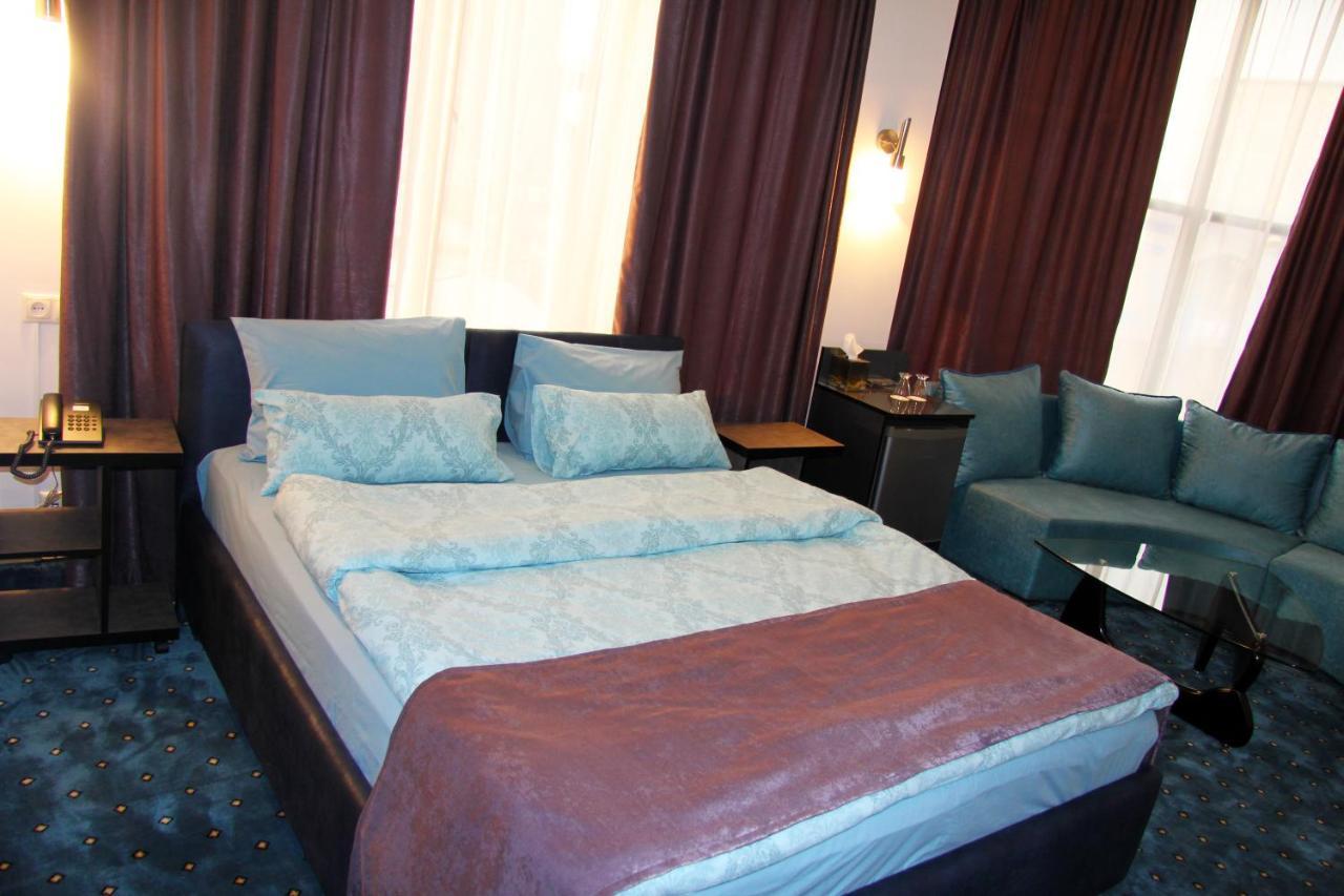Nice Hotel Erevan Esterno foto